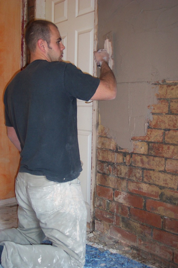 Skimming an internal wall